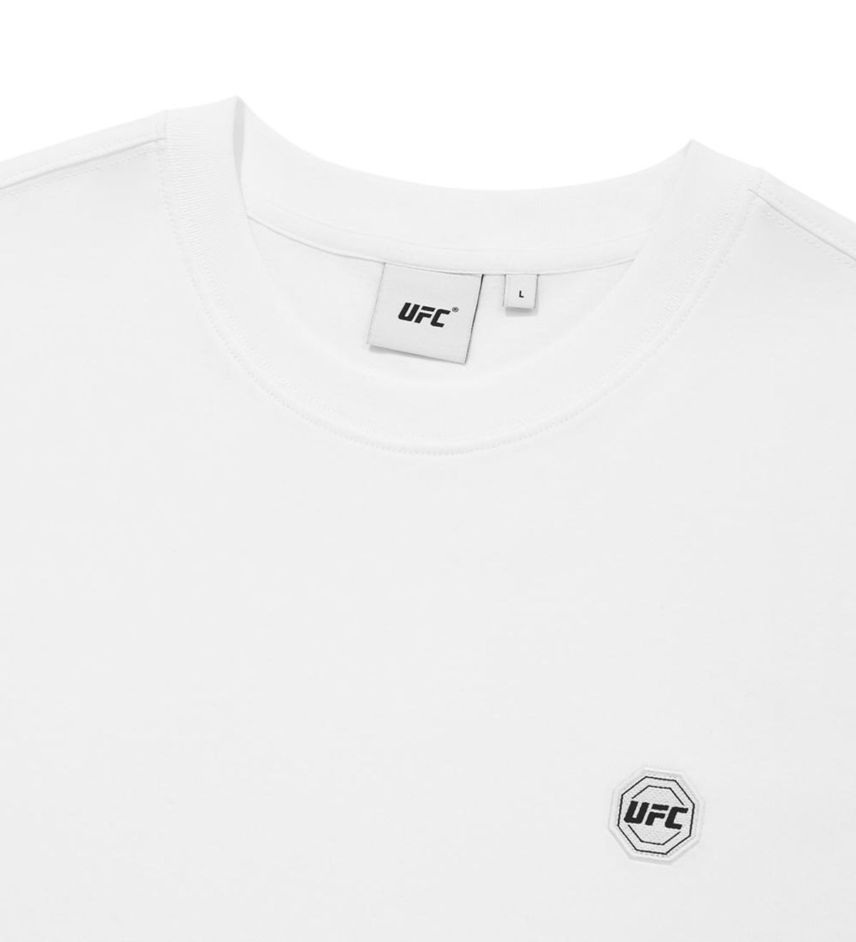 유에프씨 스포츠(UFC SPORT) UFC 와펜 레귤러핏 반팔 티셔츠 화이트 U2SSV2318WH