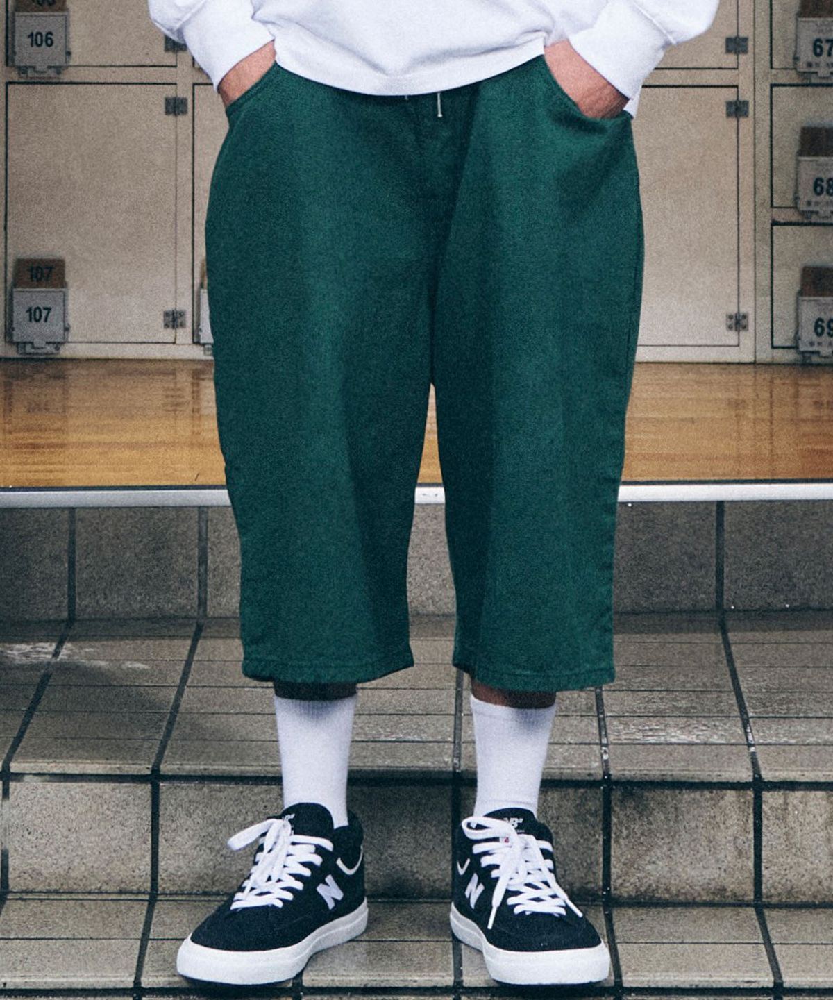 비에스래빗(BSRABBIT) 카펜터 루즈핏 코튼 숏팬츠 딥그린