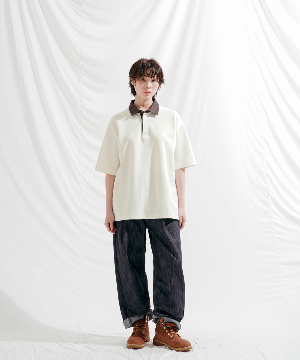 제멋(JEMUT) 워크 오버핏 카라 반팔티셔츠 크림 SOST2568