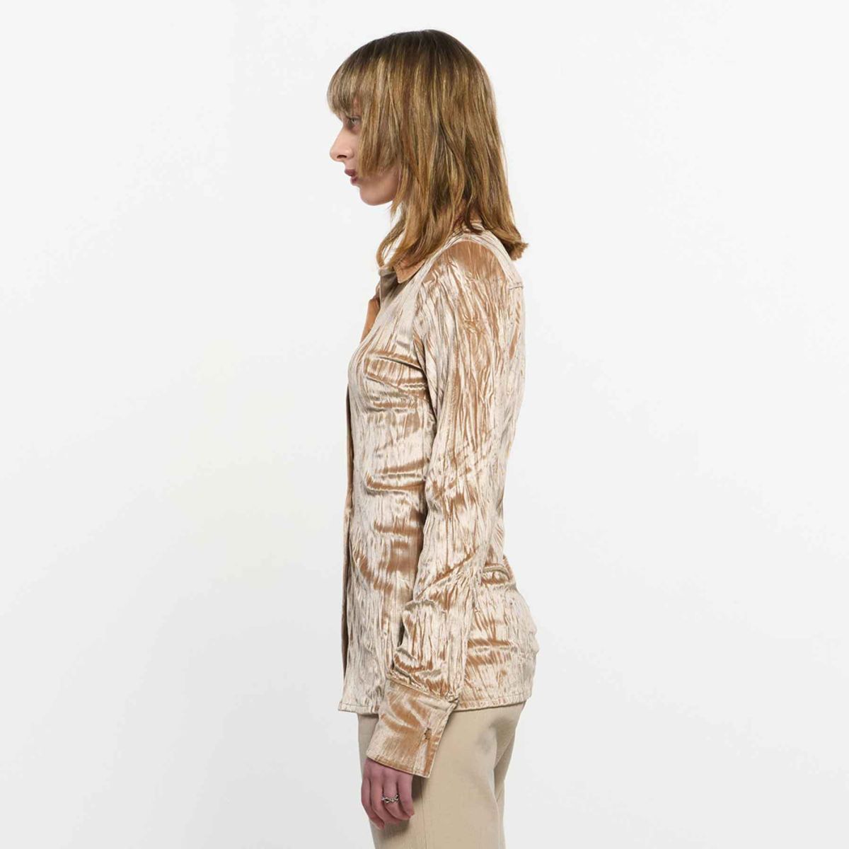 킴지수(KIMZISU) Embroidered Velvet Slim Shirt _ BEIGE