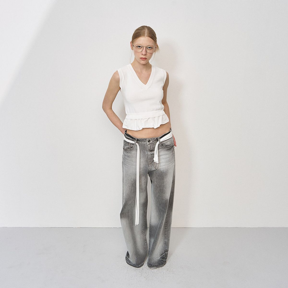 엘씨디씨티엠(LCDC™) HAND BRUSHED WIDE-LEG DENIM (GREY)