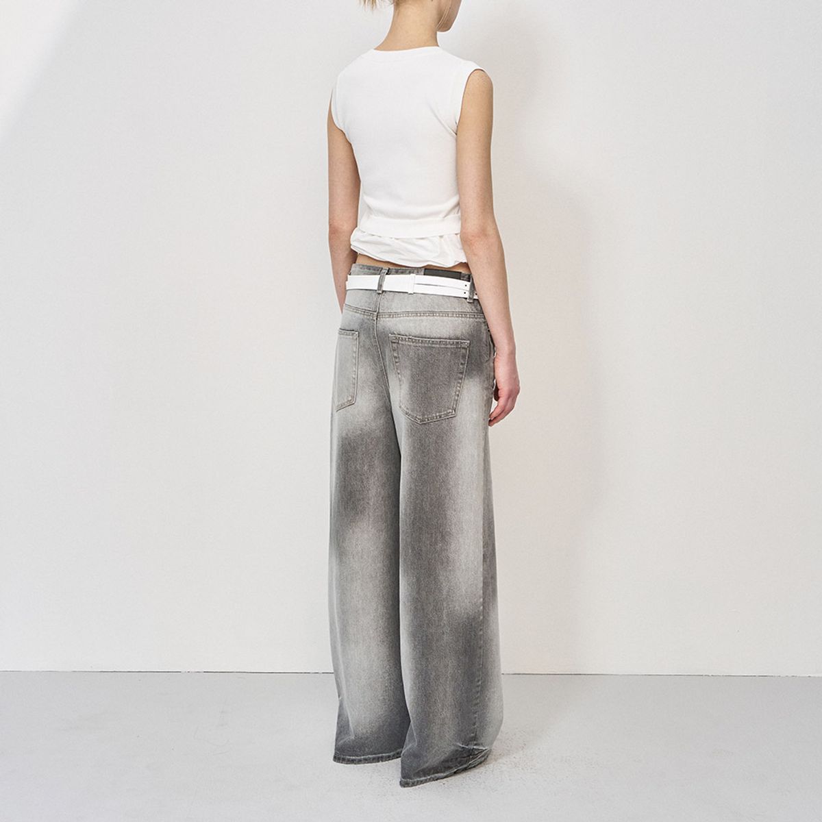 엘씨디씨티엠(LCDC™) HAND BRUSHED WIDE-LEG DENIM (GREY)