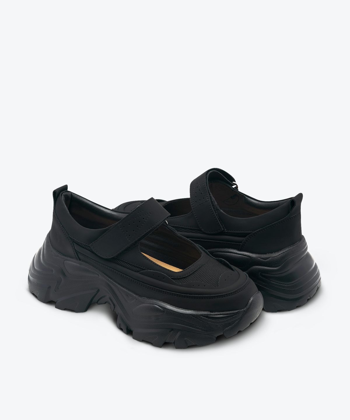 클립(CLLIB) ATYP 스탠딩 스니커즈 6.5CM-CL0501 (2color)
