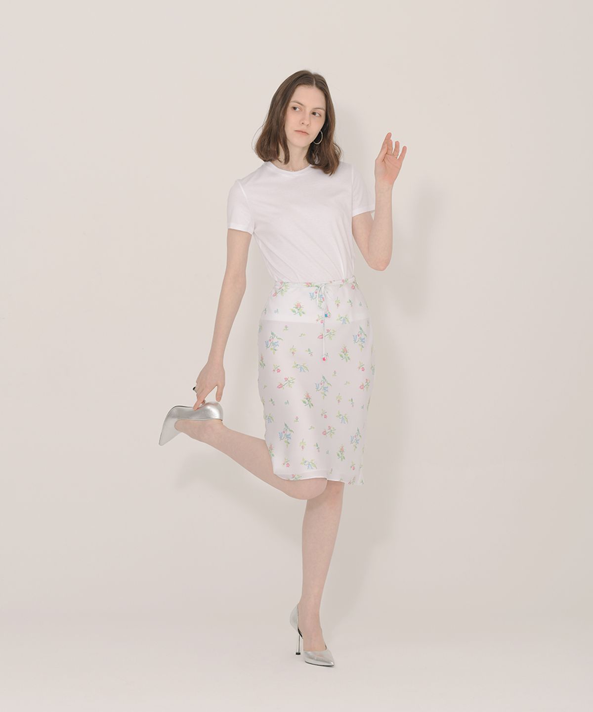 아이스가든에이오공팔(ICE GARDEN A.508) Cross-stitch Floral Print Skirt