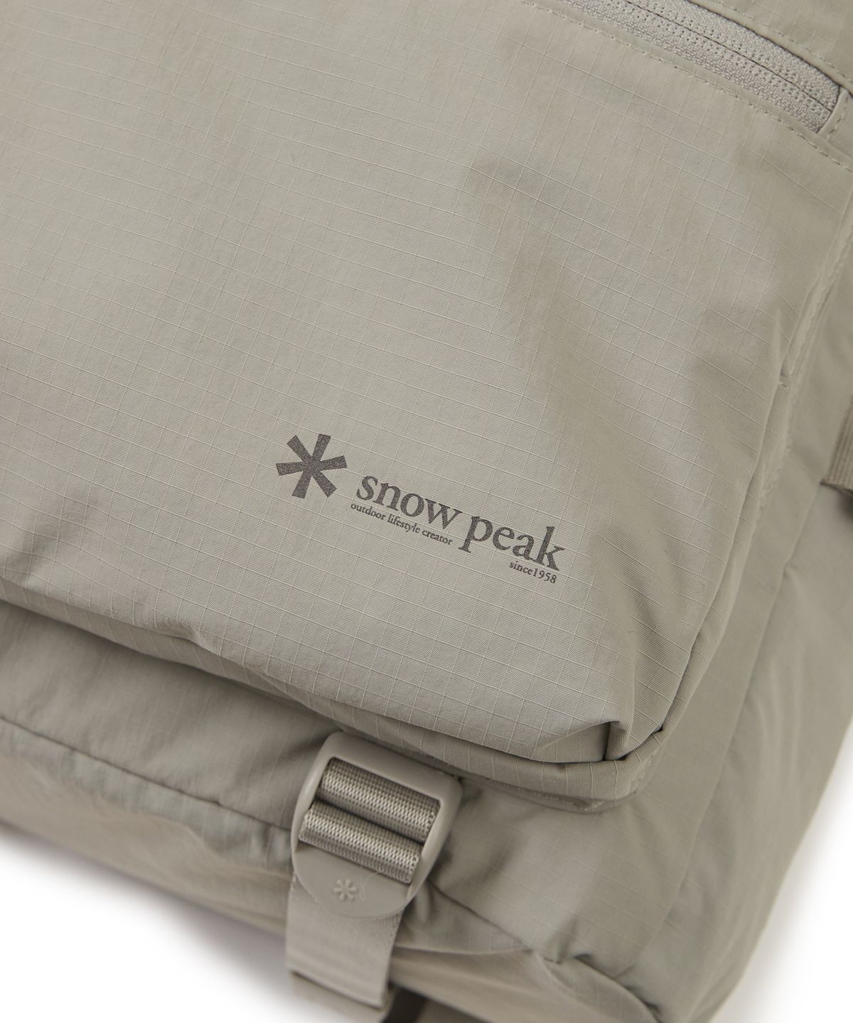 스노우피크 어패럴(SNOWPEAK APPAREL) 듀얼테크 백팩 25L Fog Gray (S24ZUFBP31)