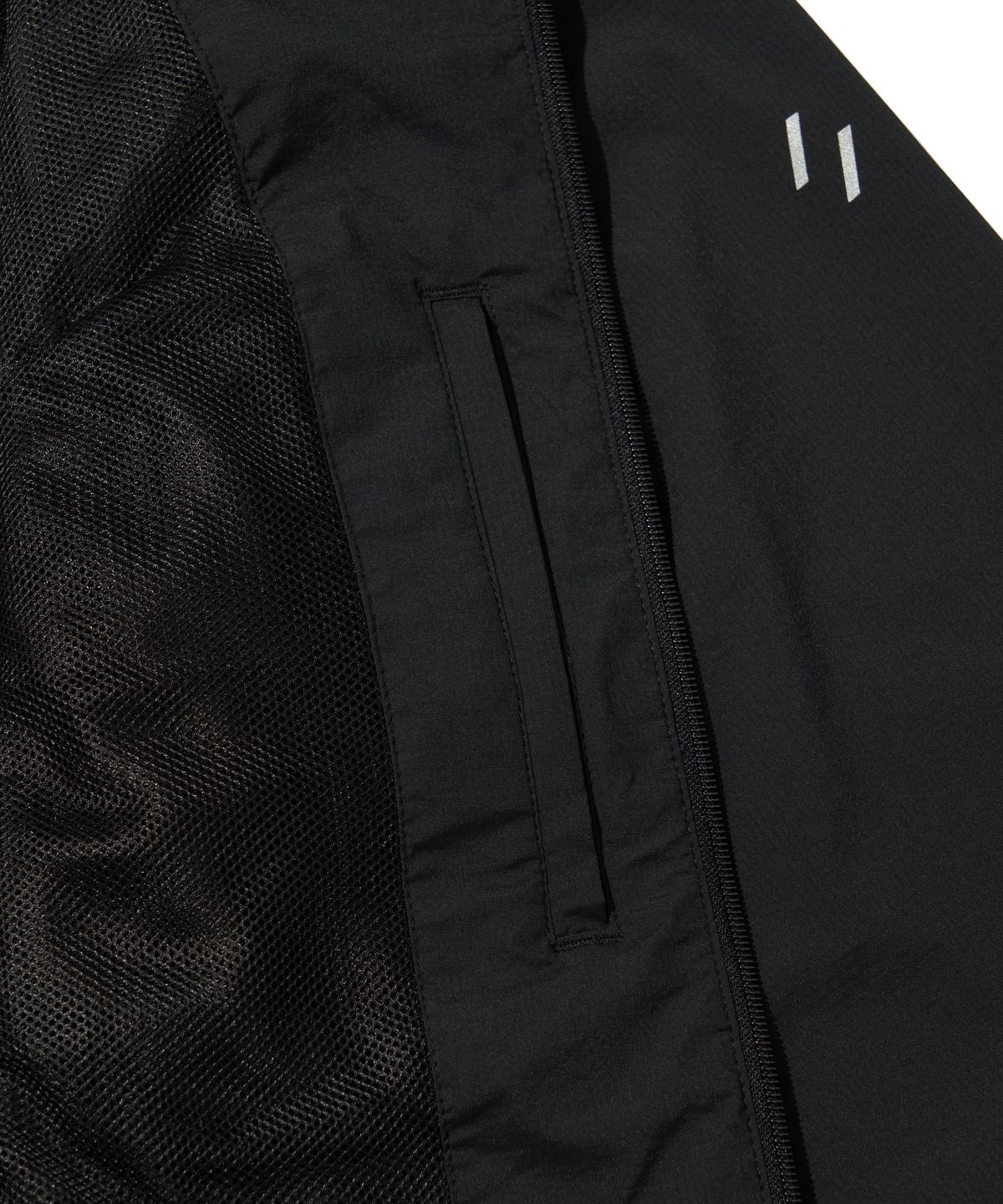 웰터 익스페리먼트(WELTER EXPERIMENT) DETACHABLE LIGHT WINDBREAKER_BLACK_WOL061