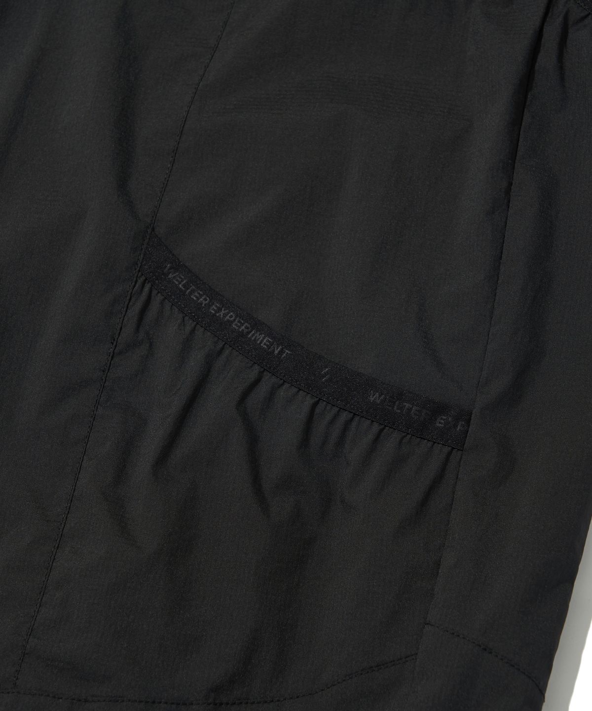 웰터 익스페리먼트(WELTER EXPERIMENT) DETACHABLE LIGHT WINDBREAKER_BLACK_WOL061