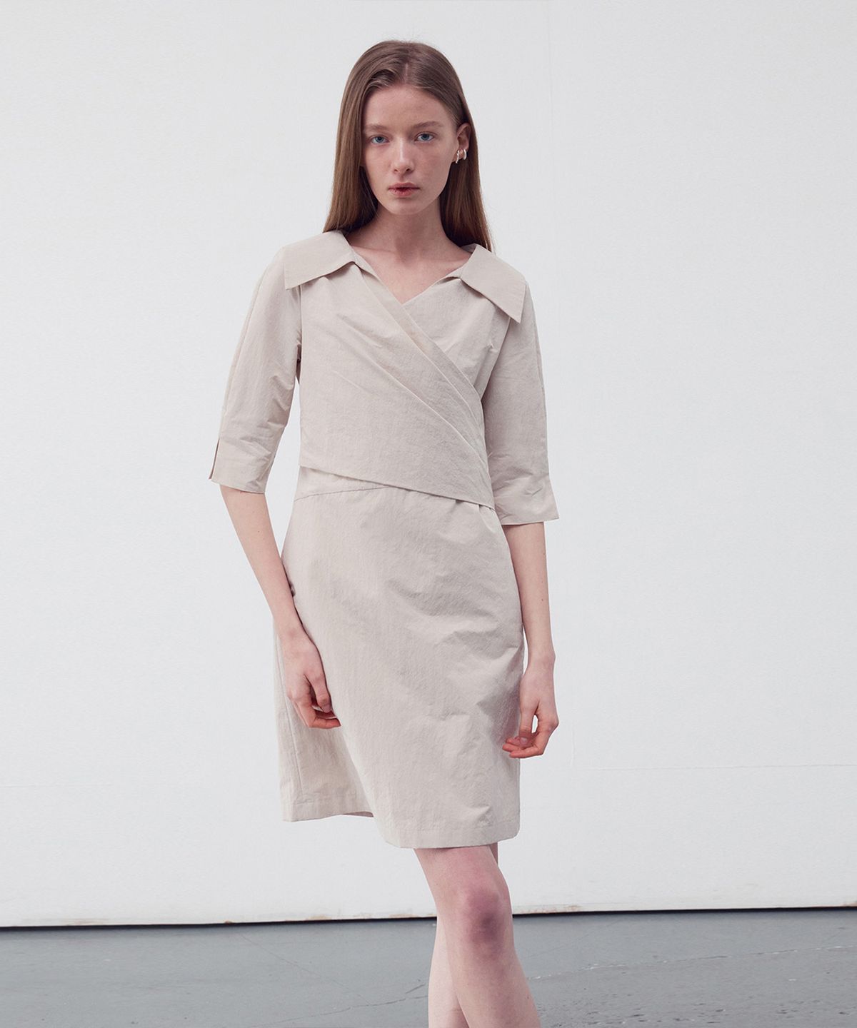 리이(RE RHEE) DRAPED WRAP SHIRT DRESS