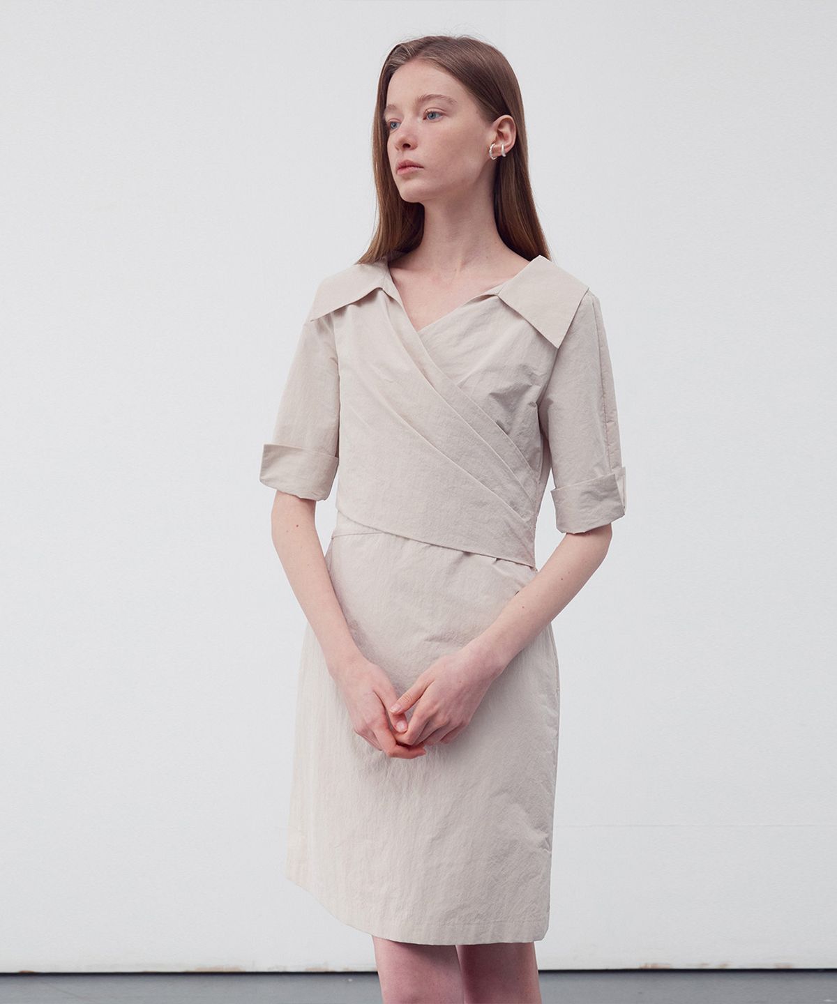 리이(RE RHEE) DRAPED WRAP SHIRT DRESS