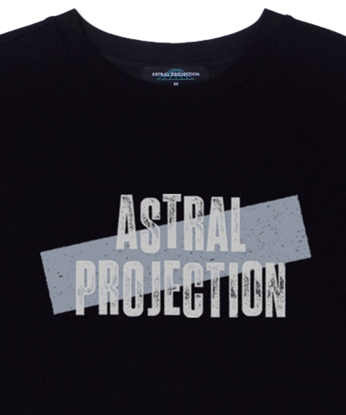 아스트랄 프로젝션(ASTRAL PROJECTION) 빈티지 레터링 테잎 수피마 코튼 라운드 넥 반팔 티셔츠_블랙