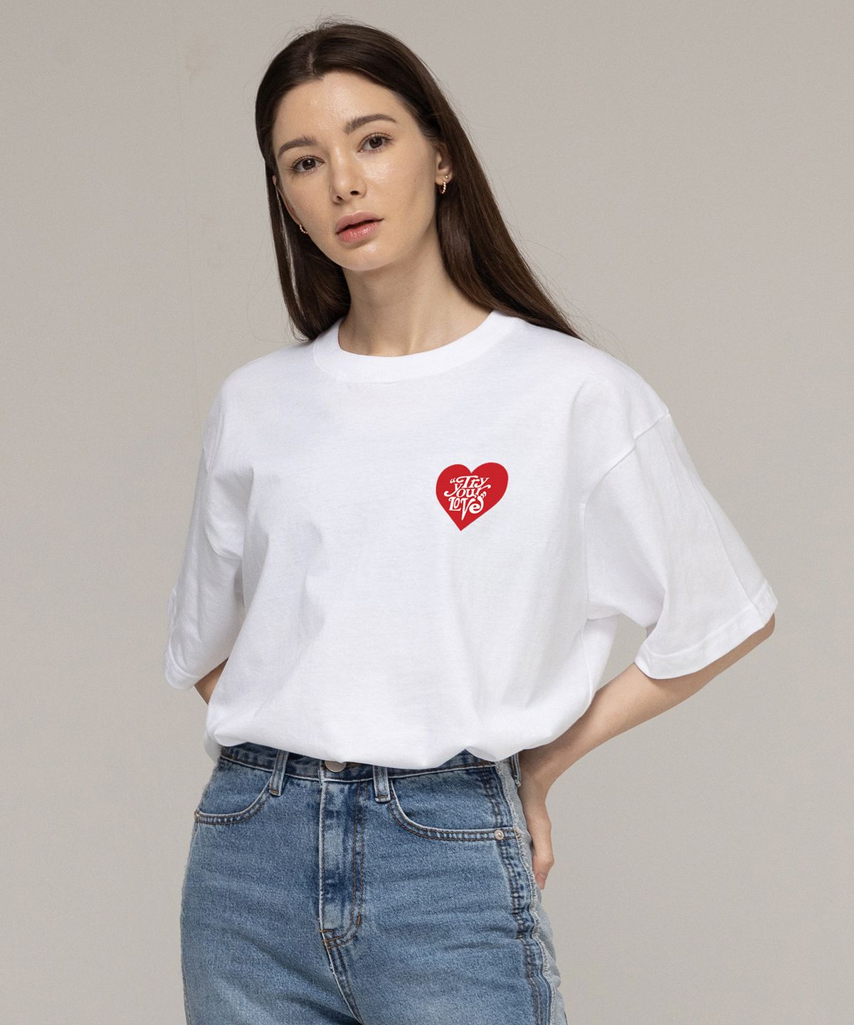 그레이버(GRAVER) [UNISEX]TYL 스몰 하트 스마일 반팔티_화이트