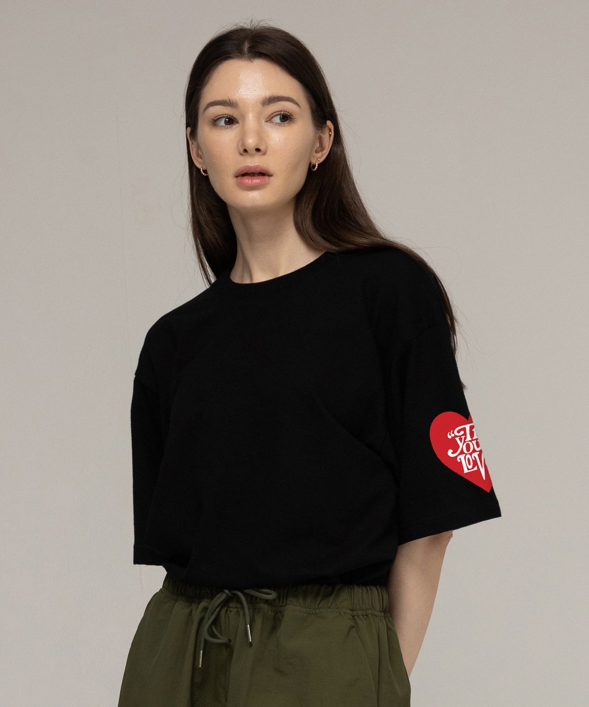 그레이버(GRAVER) [UNISEX]원사이드 TYL 하트 스마일 반팔티_블랙