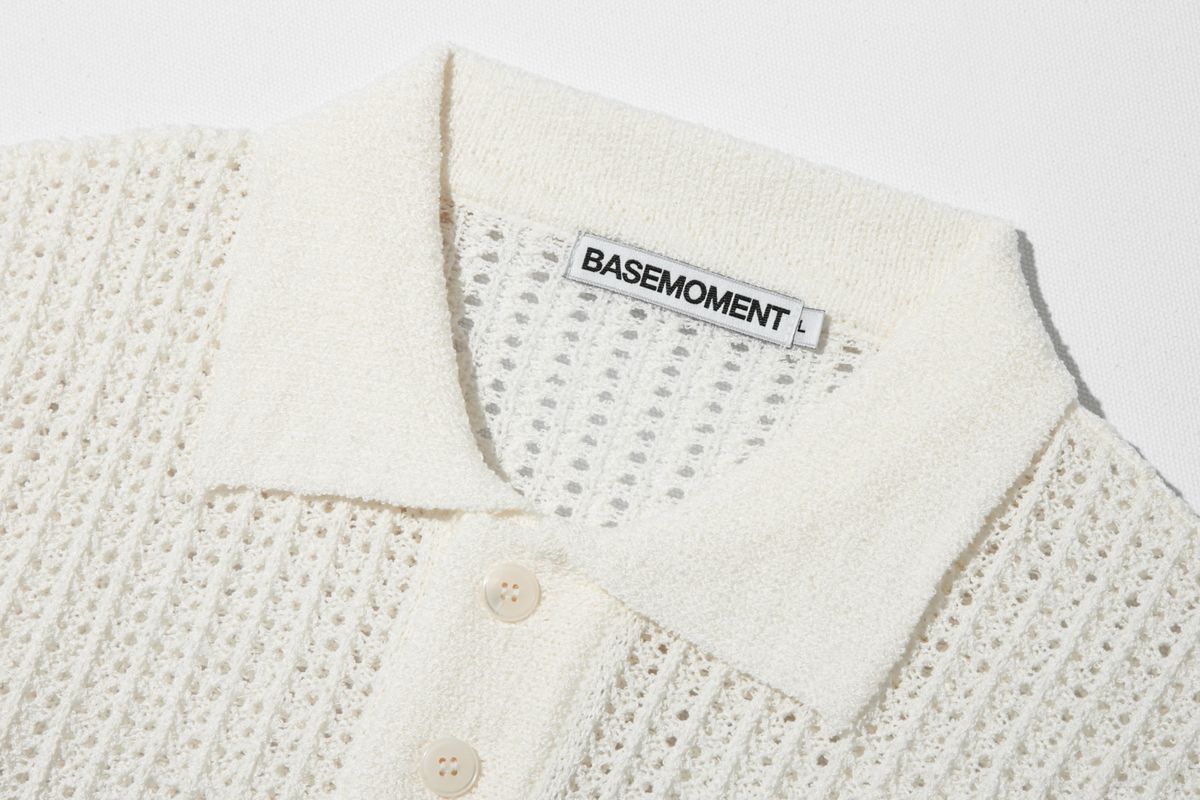베이스모먼트(BASEMOMENT) 크로쉐 버튼 카라 니트 아이보리