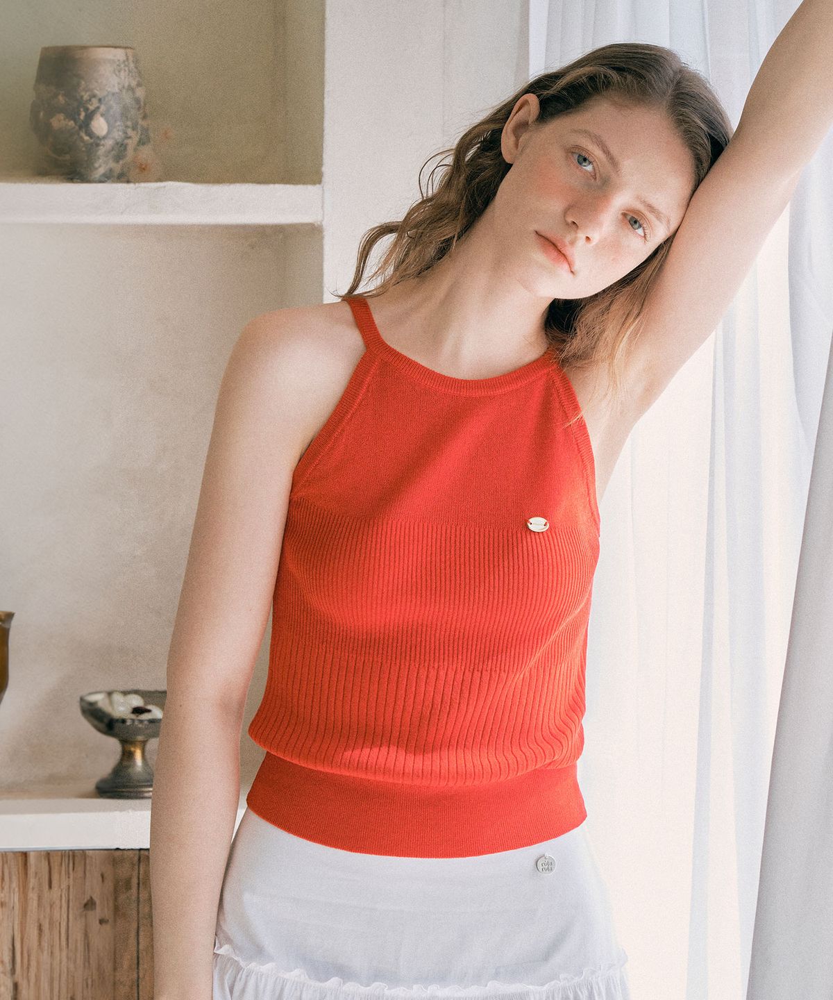 로라로라(ROLAROLA) LOGO HALTER NECK KNIT SLEEVELESS RED
