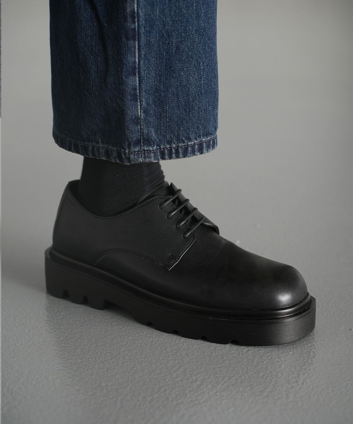 식스핏(6FT) BOLD CHUNKY DERBY