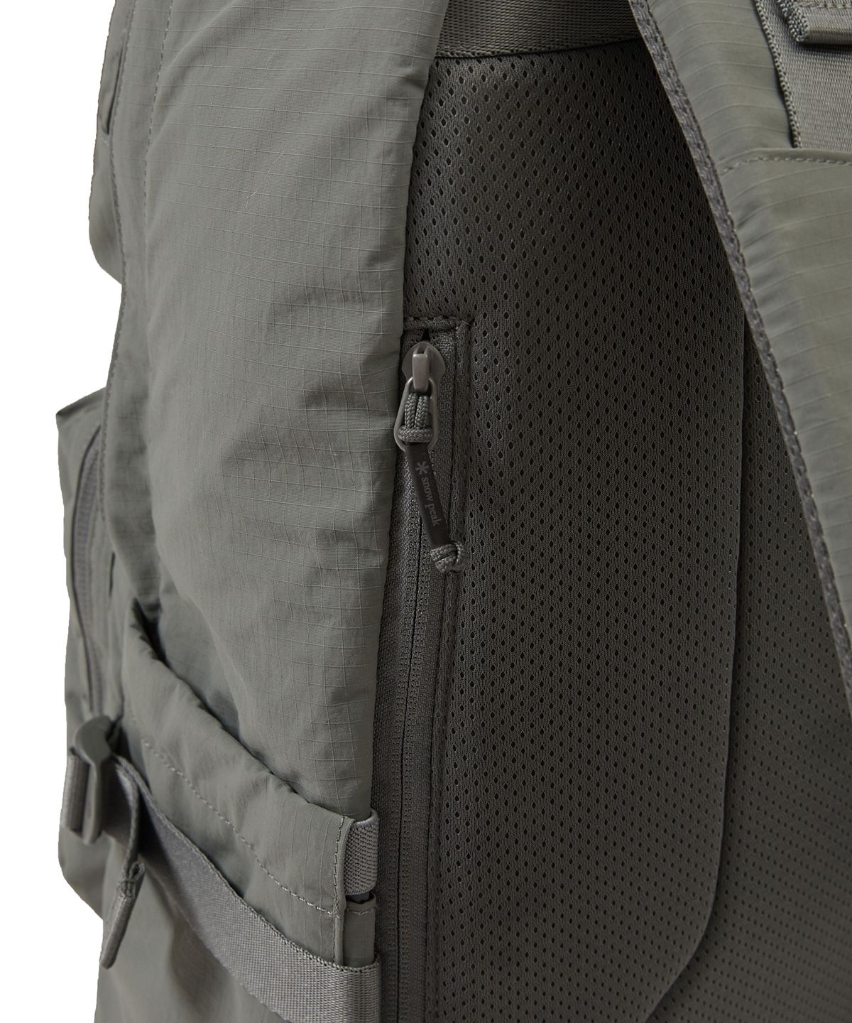 스노우피크 어패럴(SNOWPEAK APPAREL) 듀얼테크 백팩 25L Dark Gray (S24ZUFBP31)
