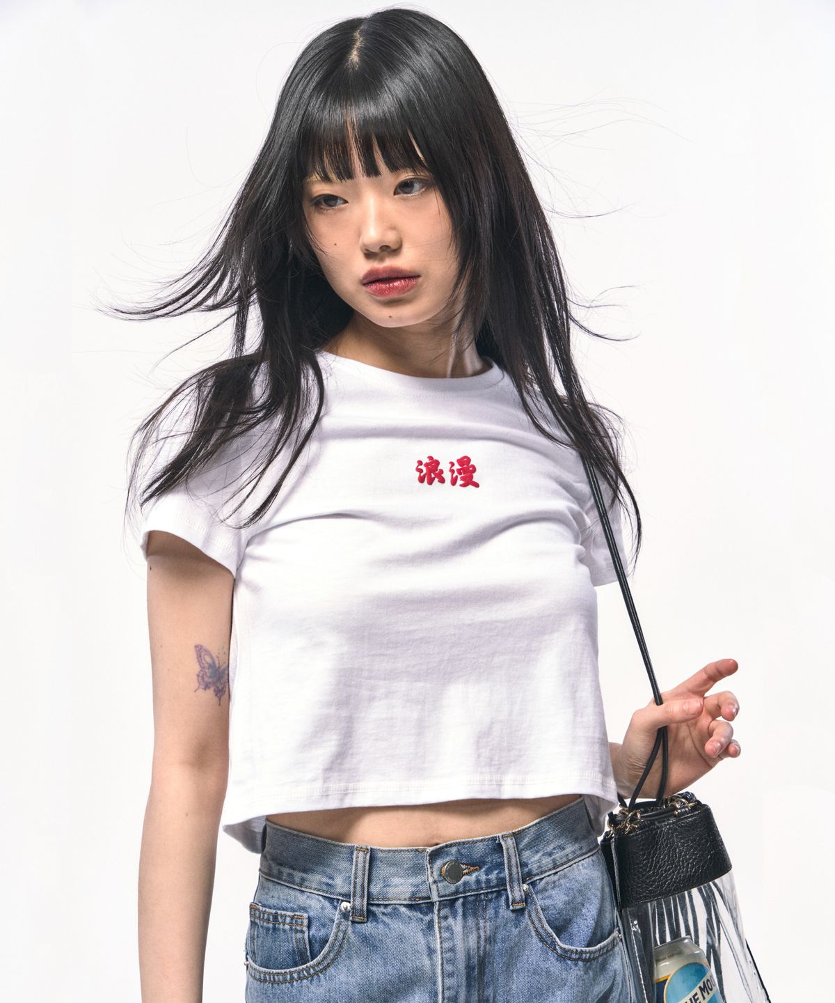 씨웨어 바이 더 지니어스(C WEAR BY THE GENIUS) 낭만 크롭 티셔츠 화이트