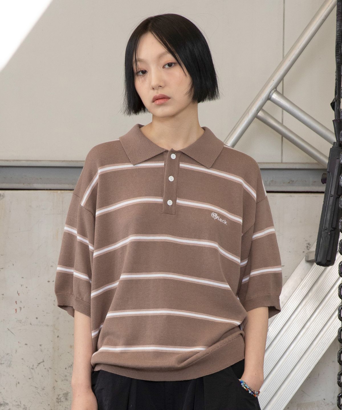 글랙(GLACK) GNT016 몹스터 스트라이프 카라 니트 (KHAKI BEIGE)