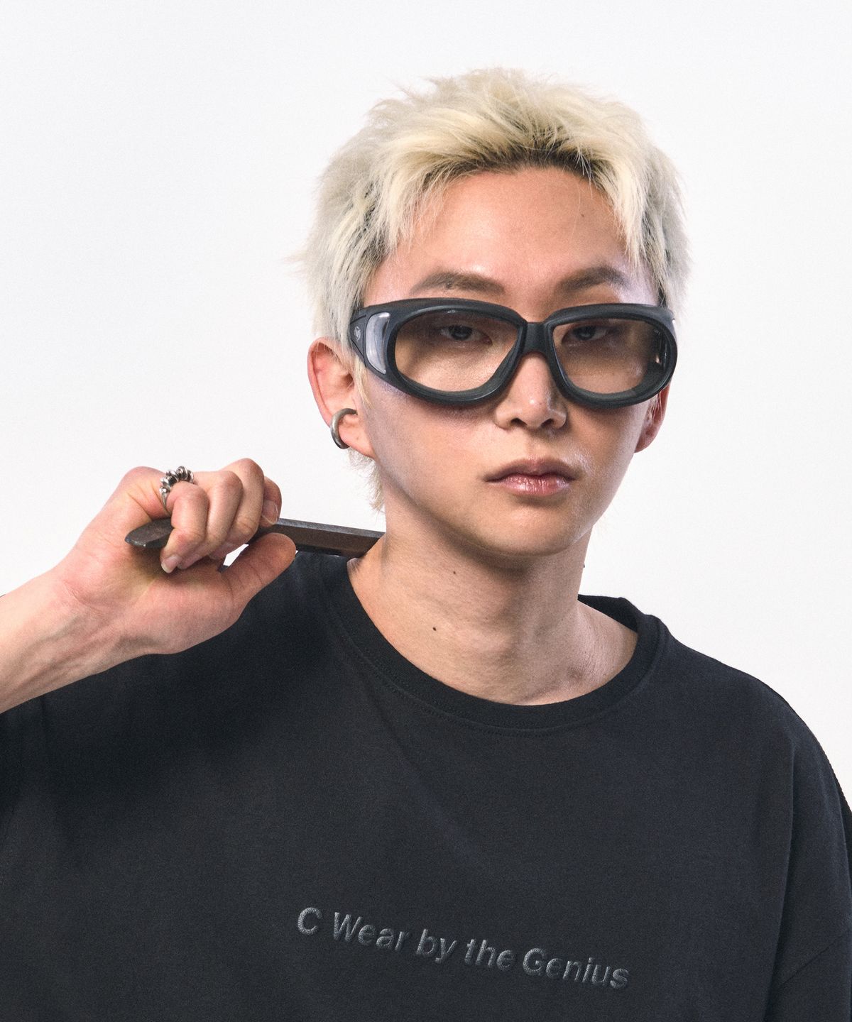 씨웨어 바이 더 지니어스(C WEAR BY THE GENIUS) 씨웨어 오버사이즈 티셔츠 블랙