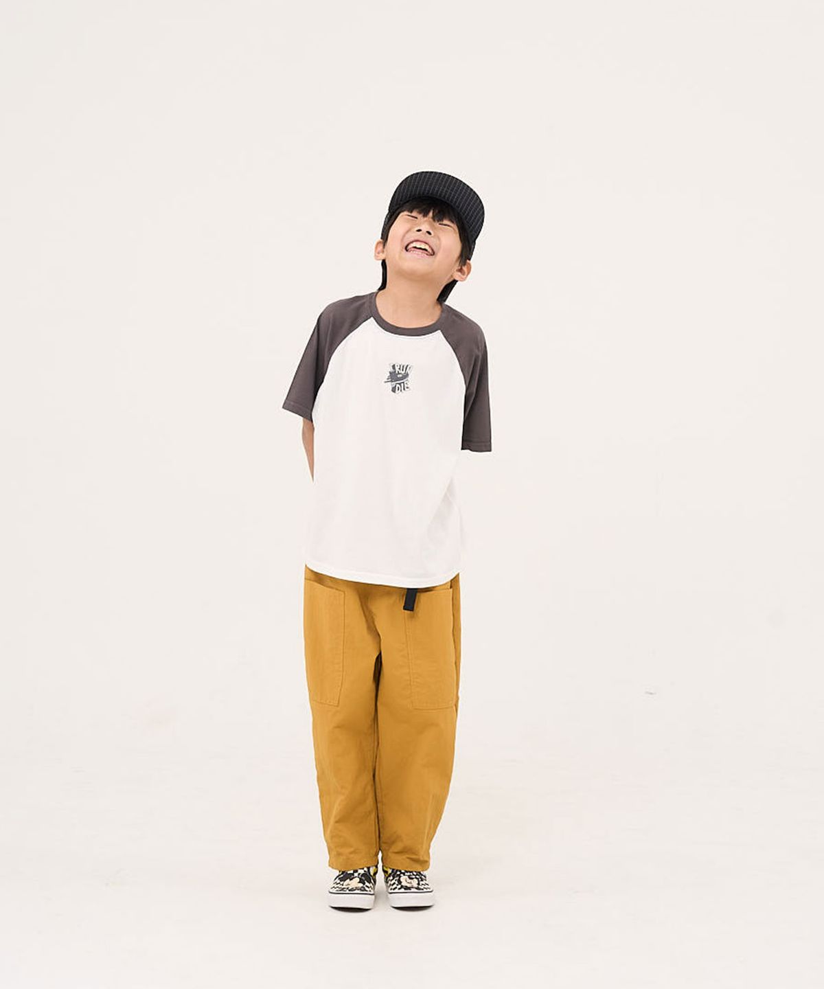 쿠르나르(KRNR) 런런 레글런 반팔티셔츠 레드, 챠콜