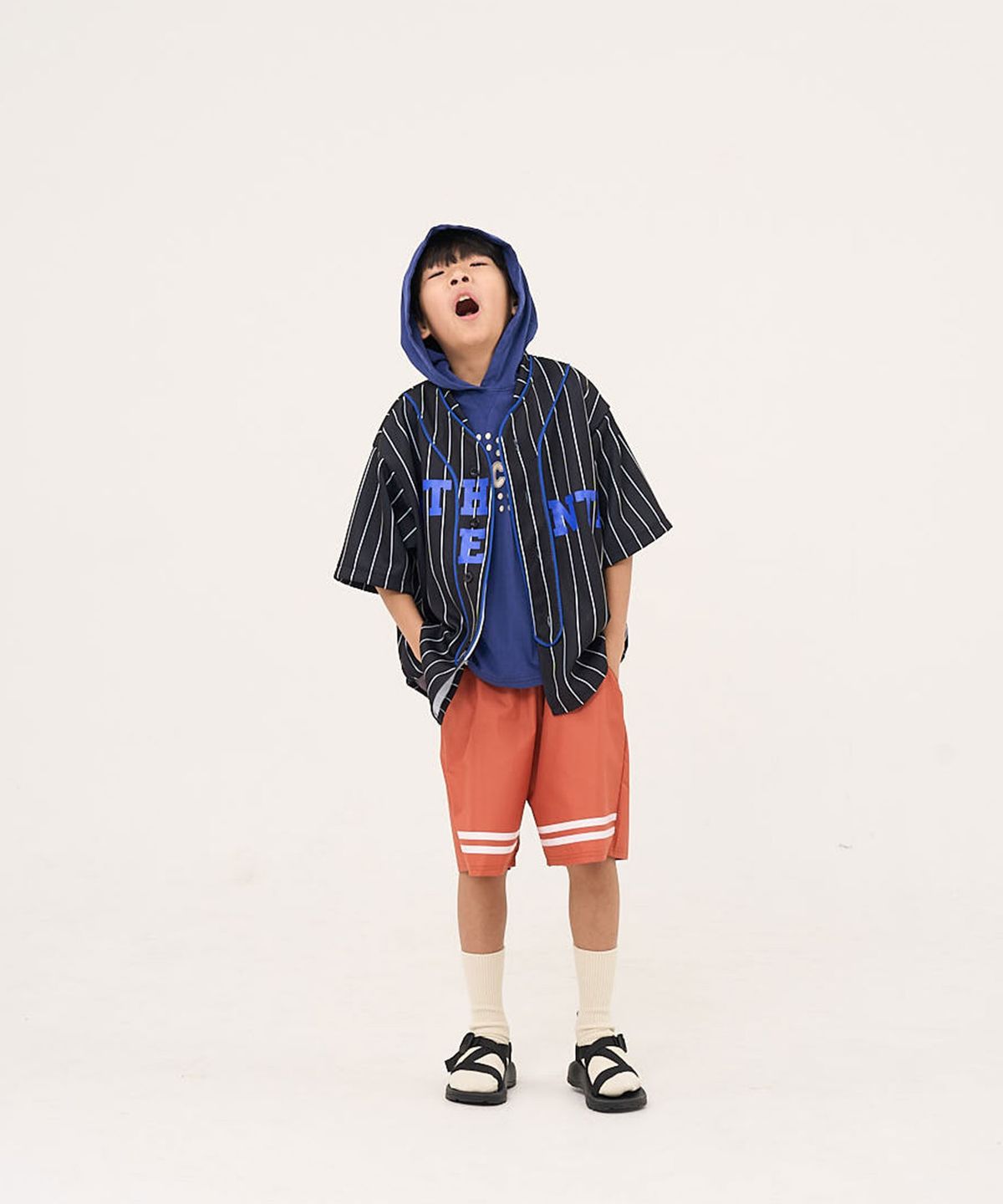 쿠르나르(KRNR) 아치 도트 오버사이즈 그래픽 후드 민소매 티셔츠