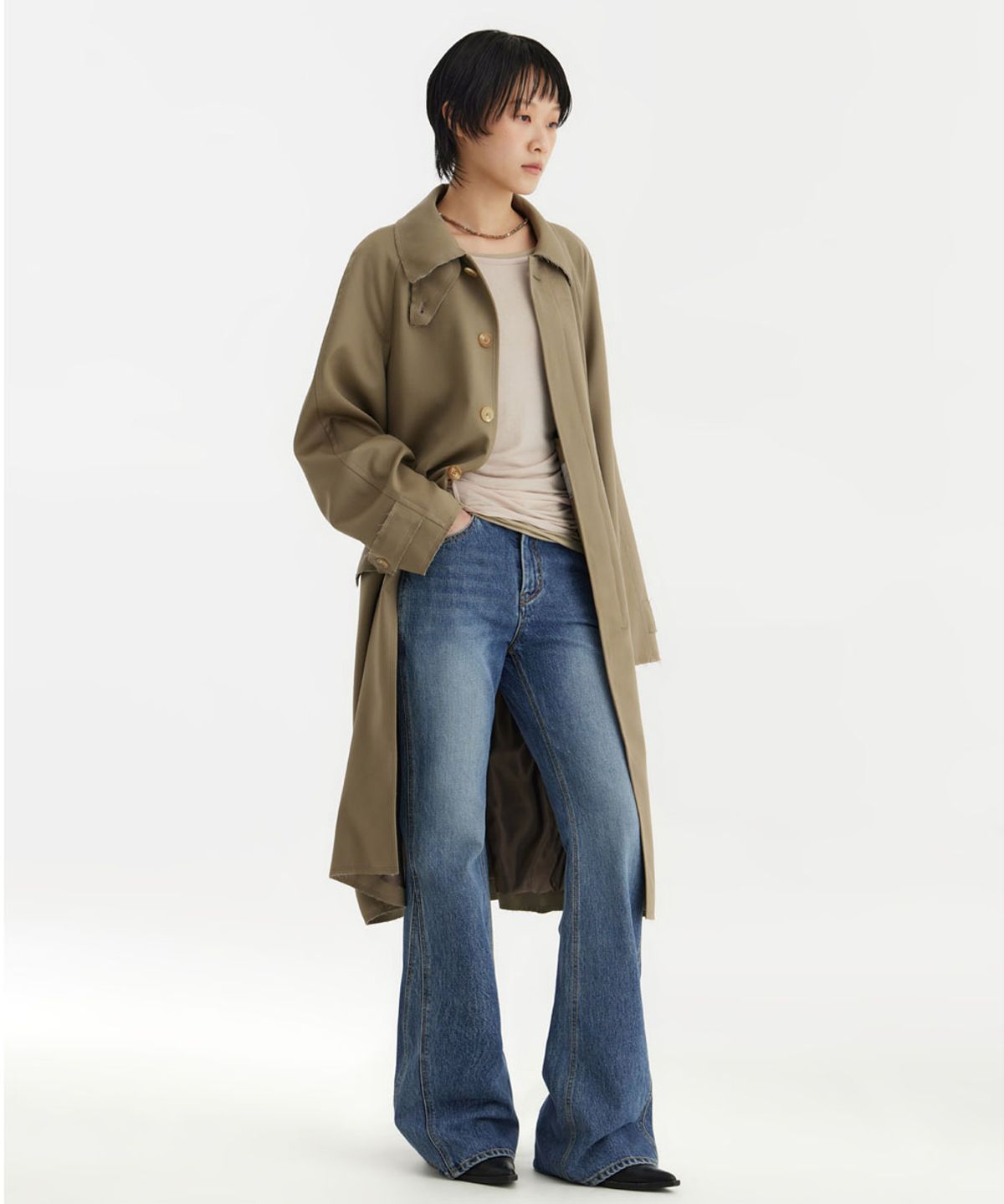 유스(YOUTH) Structured Flared Denim Pants - Medium Blue