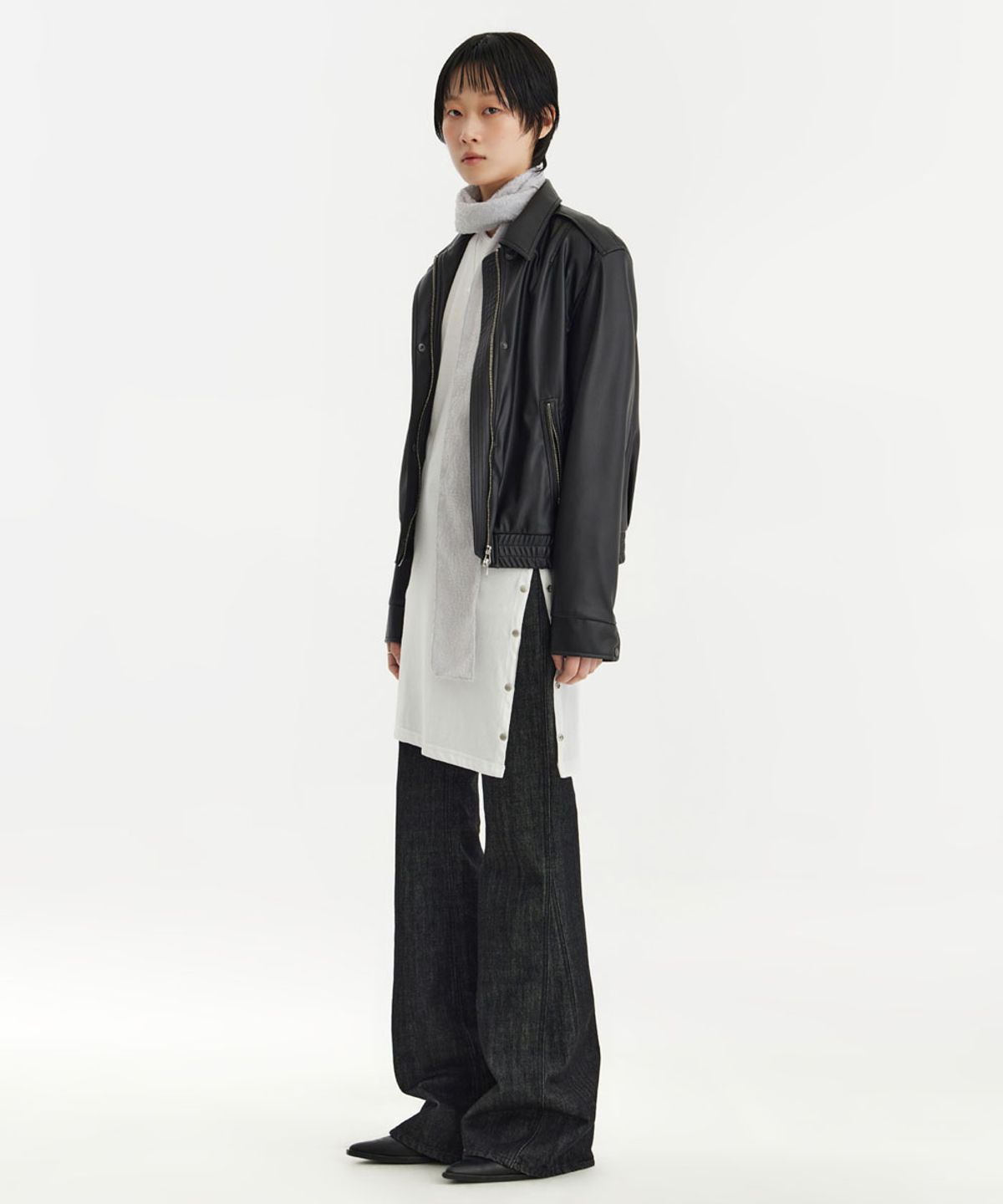 유스(YOUTH) Structured Flared Denim Pants - Washed Black