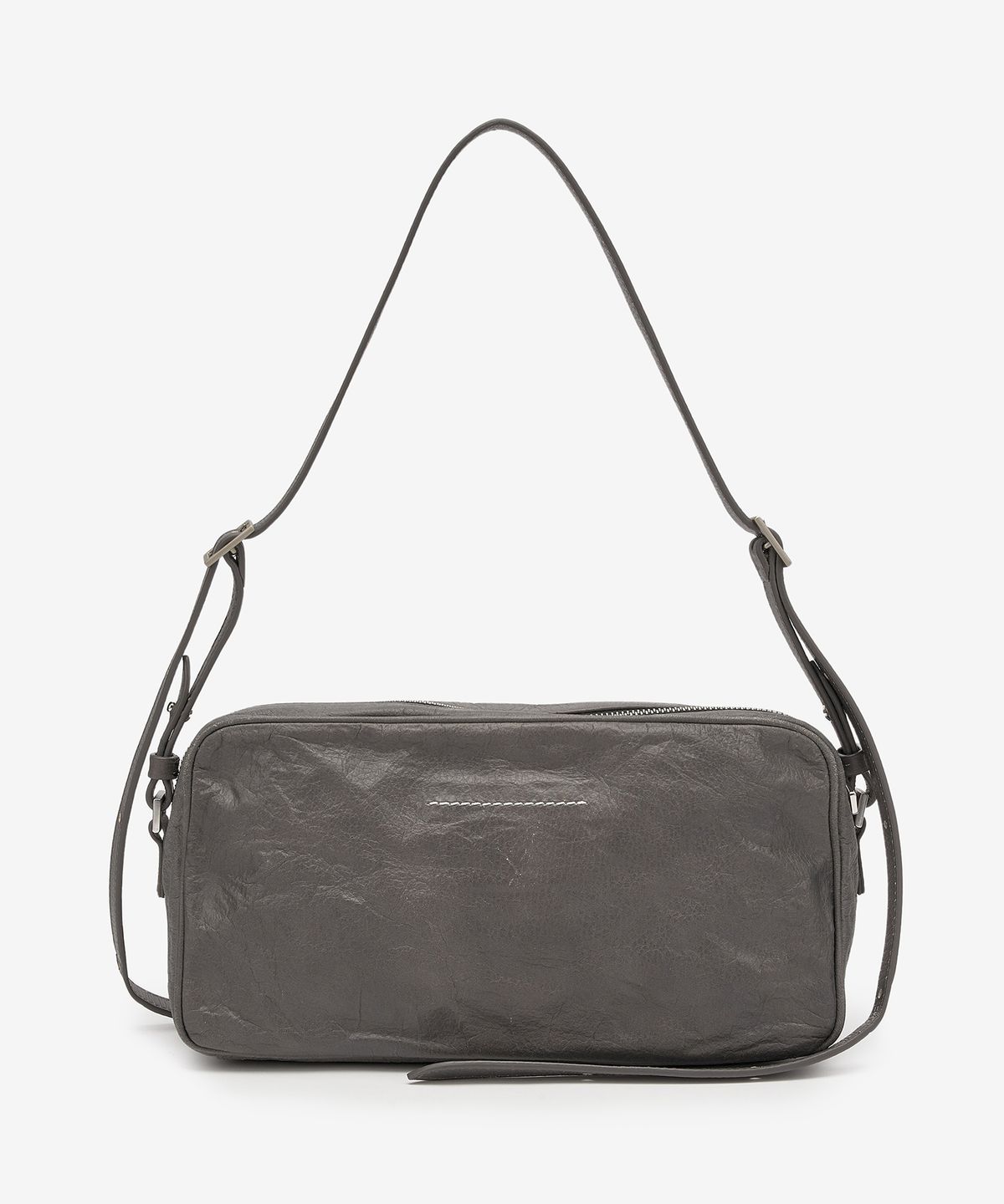 엠엠식스(MM6 MAISON MARGIELA) 스몰 뉴메릭 원 아웃 레더 숄더백 - 블랙 / SB6WG0011P6705T8013
