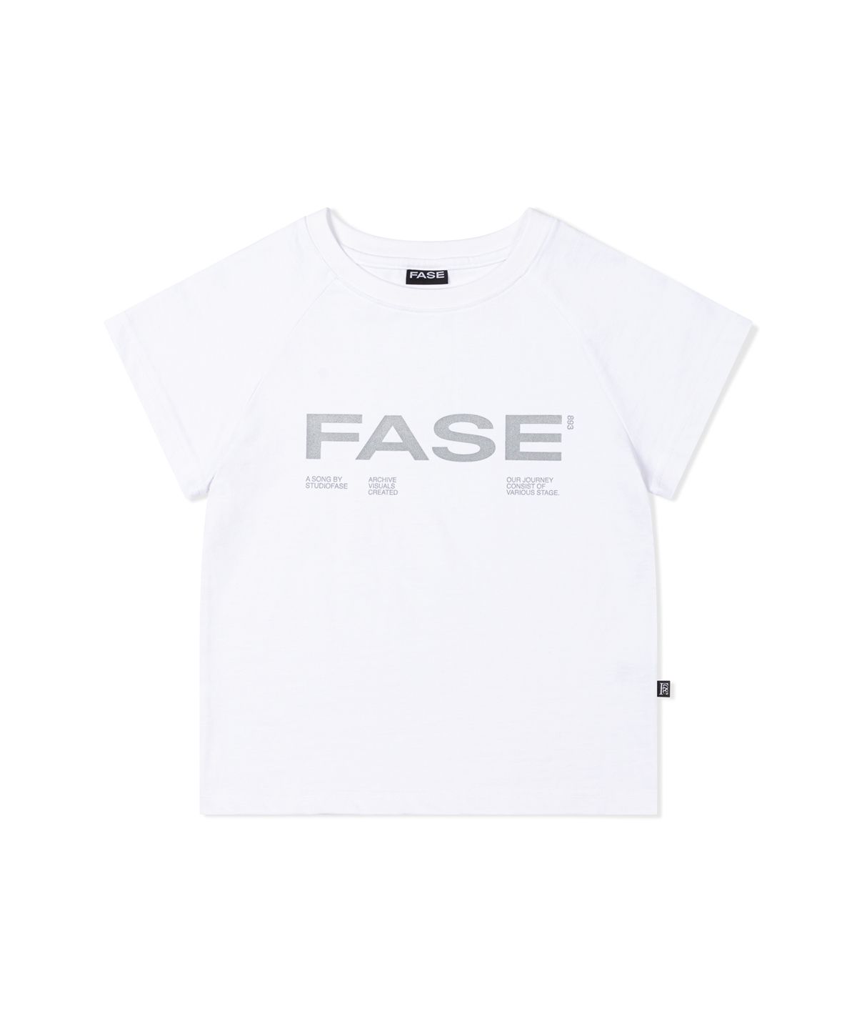 파세(FASE) 실버 프린팅 베이비 티 - 화이트