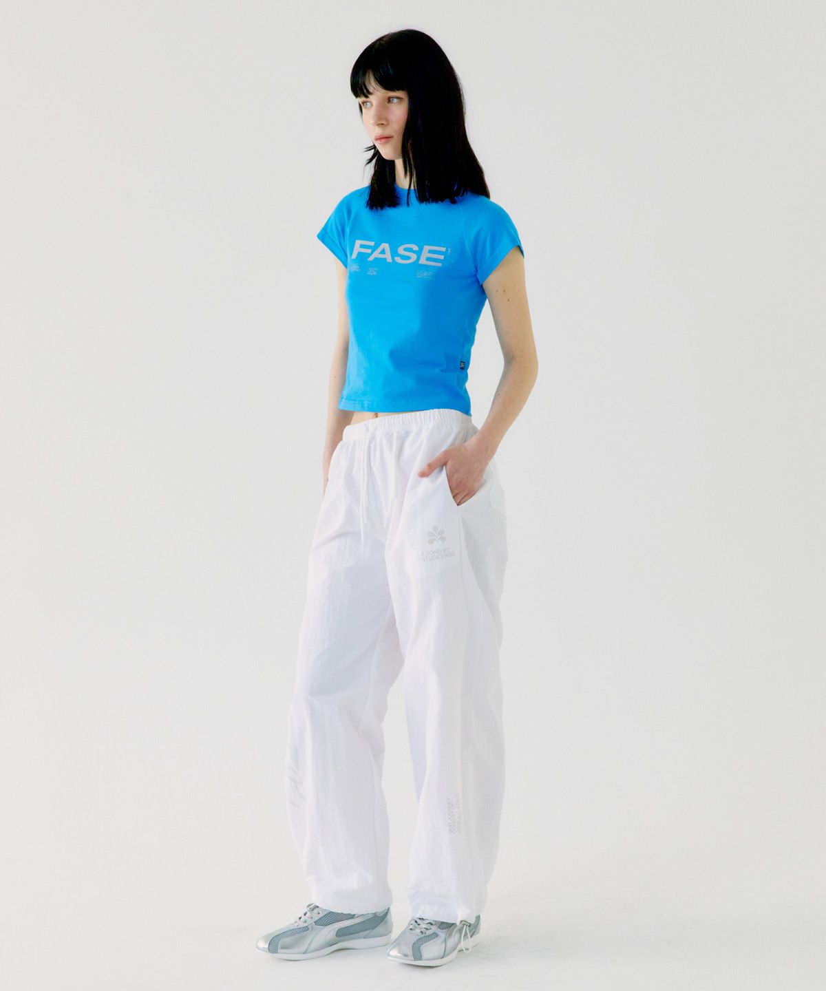 파세(FASE) 실버 프린팅 베이비 티 - 블루