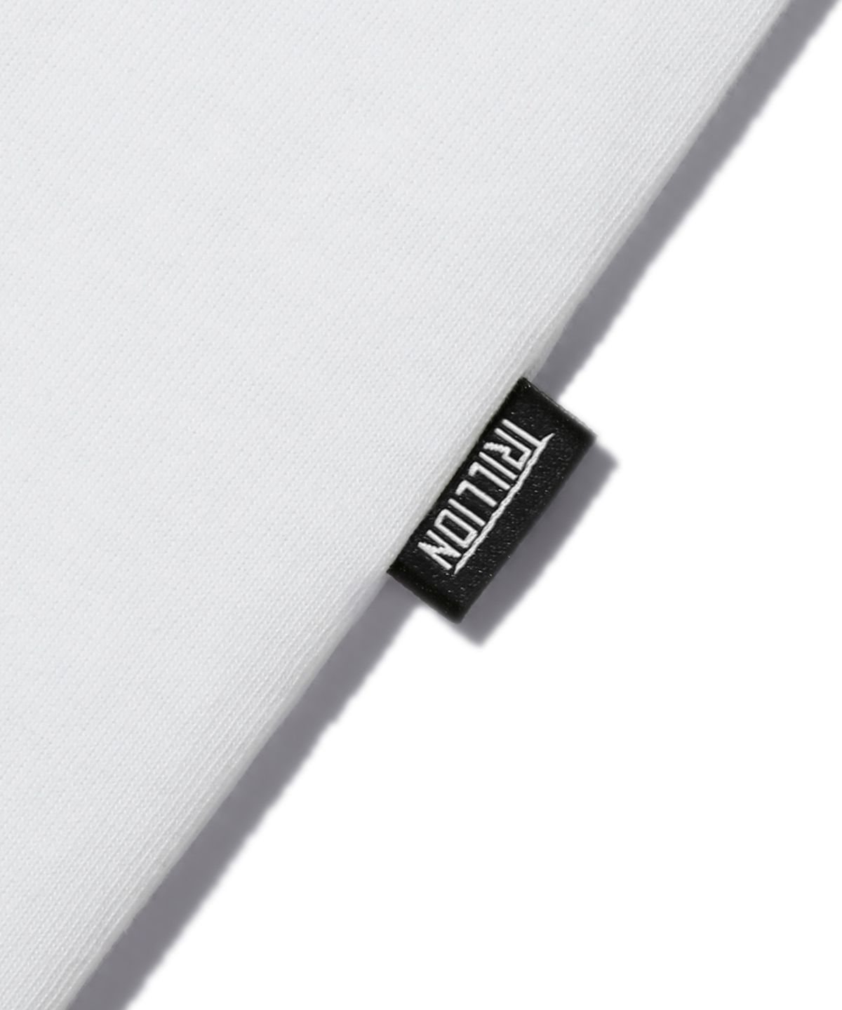 트릴리온(TRILLION) 스케이트보드 피그먼트 그래픽 반팔 티셔츠 (WHITE)