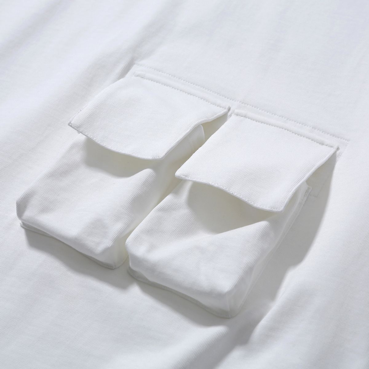 모이프(MOIF) [SS24]MAGAZINE POCKET H/S TEE / OFF WHITE