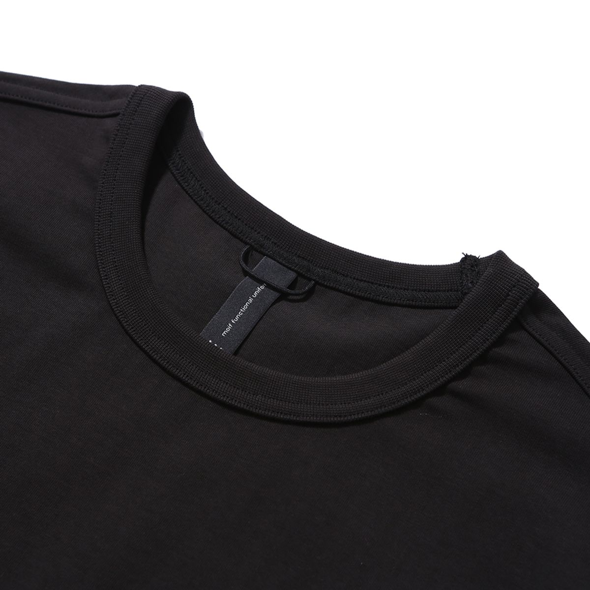 모이프(MOIF) [SS24]MAGAZINE POCKET H/S TEE / BLACK