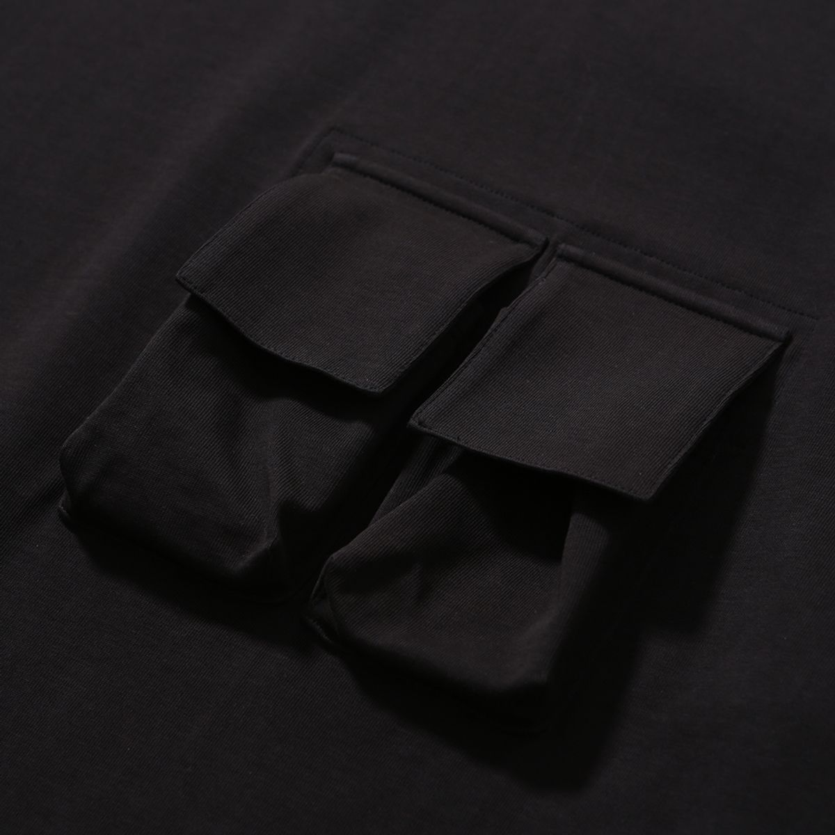 모이프(MOIF) [SS24]MAGAZINE POCKET H/S TEE / BLACK