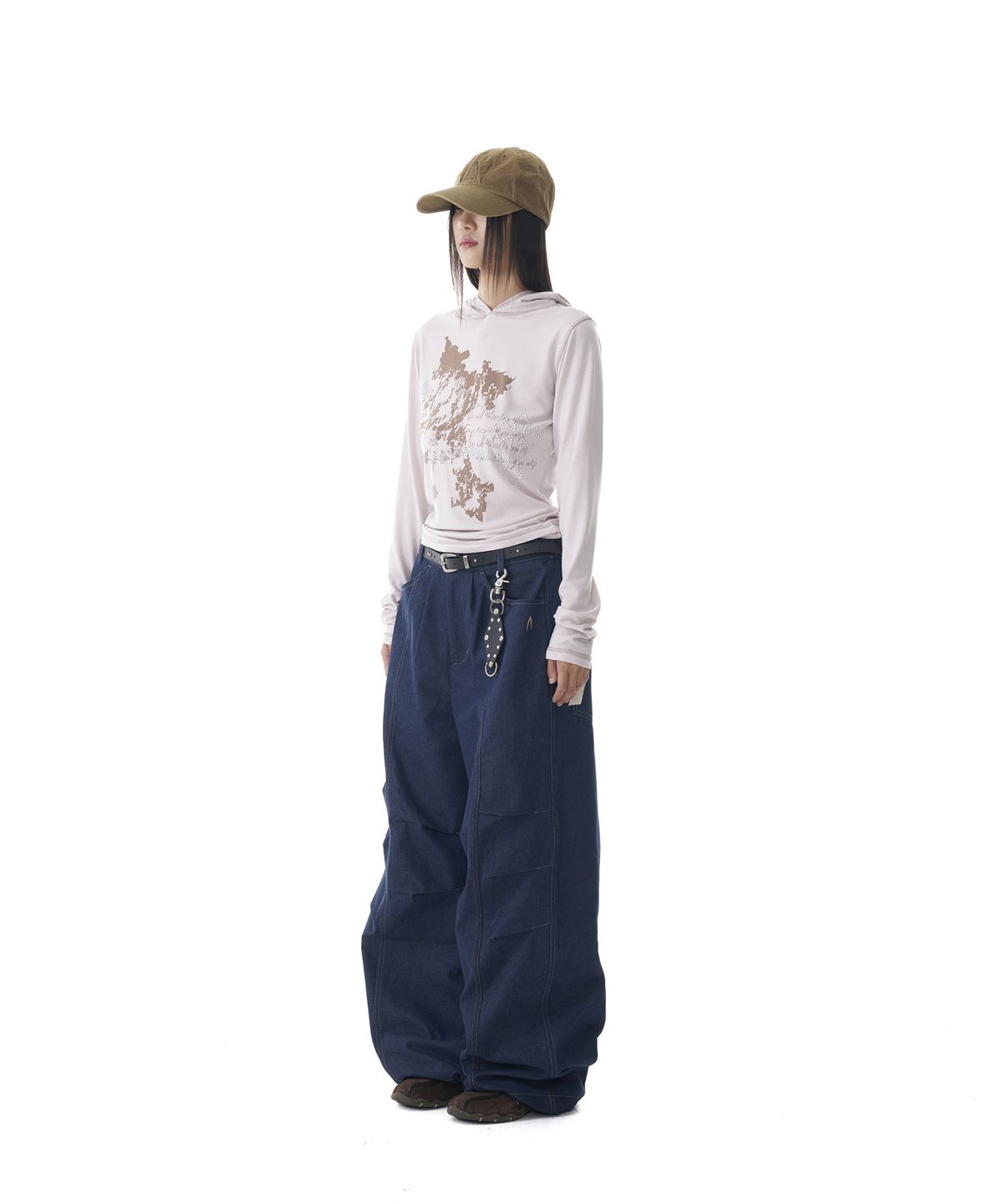 아캄(AAKAM) 98 Printed Knee Pin-tuck Denim Pants (Blue)