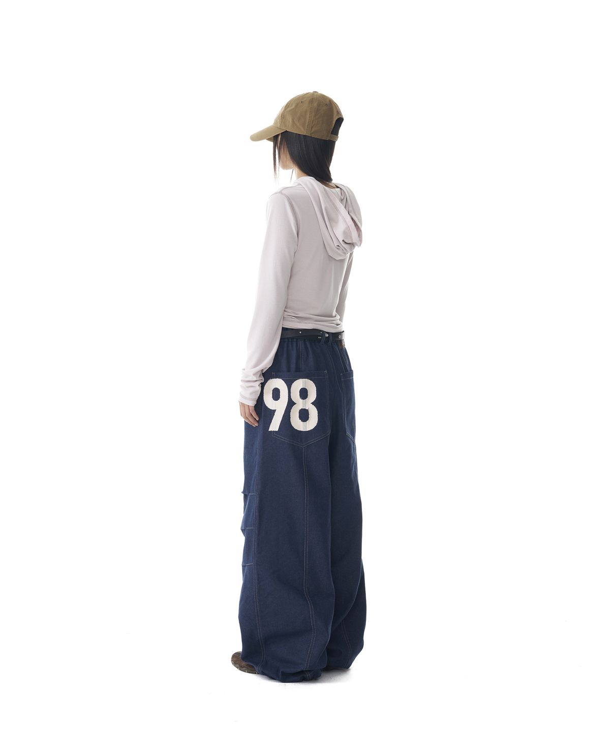 아캄(AAKAM) 98 Printed Knee Pin-tuck Denim Pants (Blue)