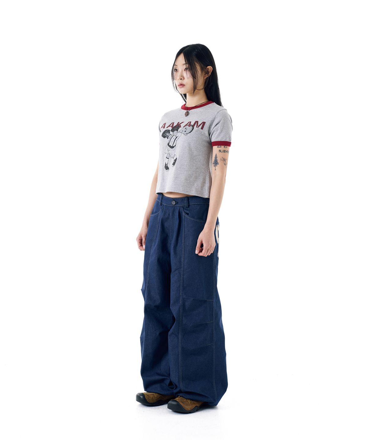 아캄(AAKAM) 98 Printed Knee Pin-tuck Denim Pants (Blue)