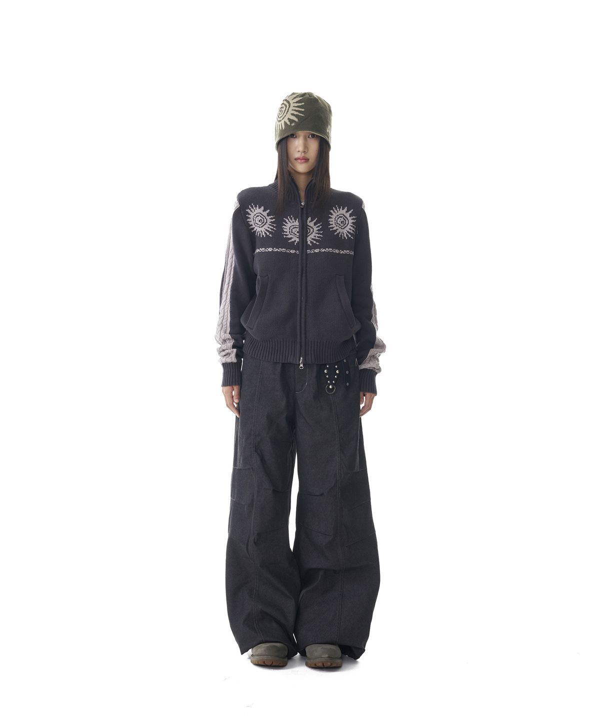 아캄(AAKAM) 98 Printed Knee Pin-tuck Denim Pants (Black)