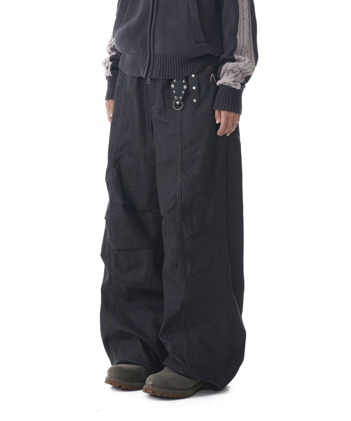 아캄(AAKAM) 98 Printed Knee Pin-tuck Denim Pants (Black)