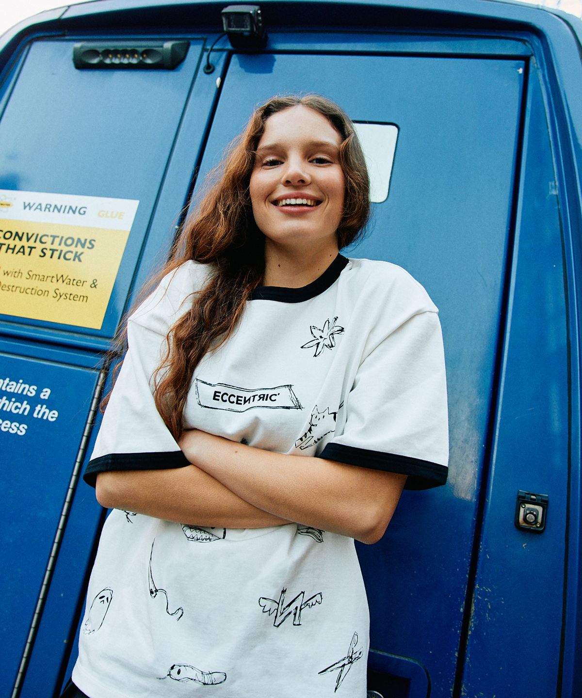 이센트릭(ECCENTRIC) 패턴 그래픽 티셔츠