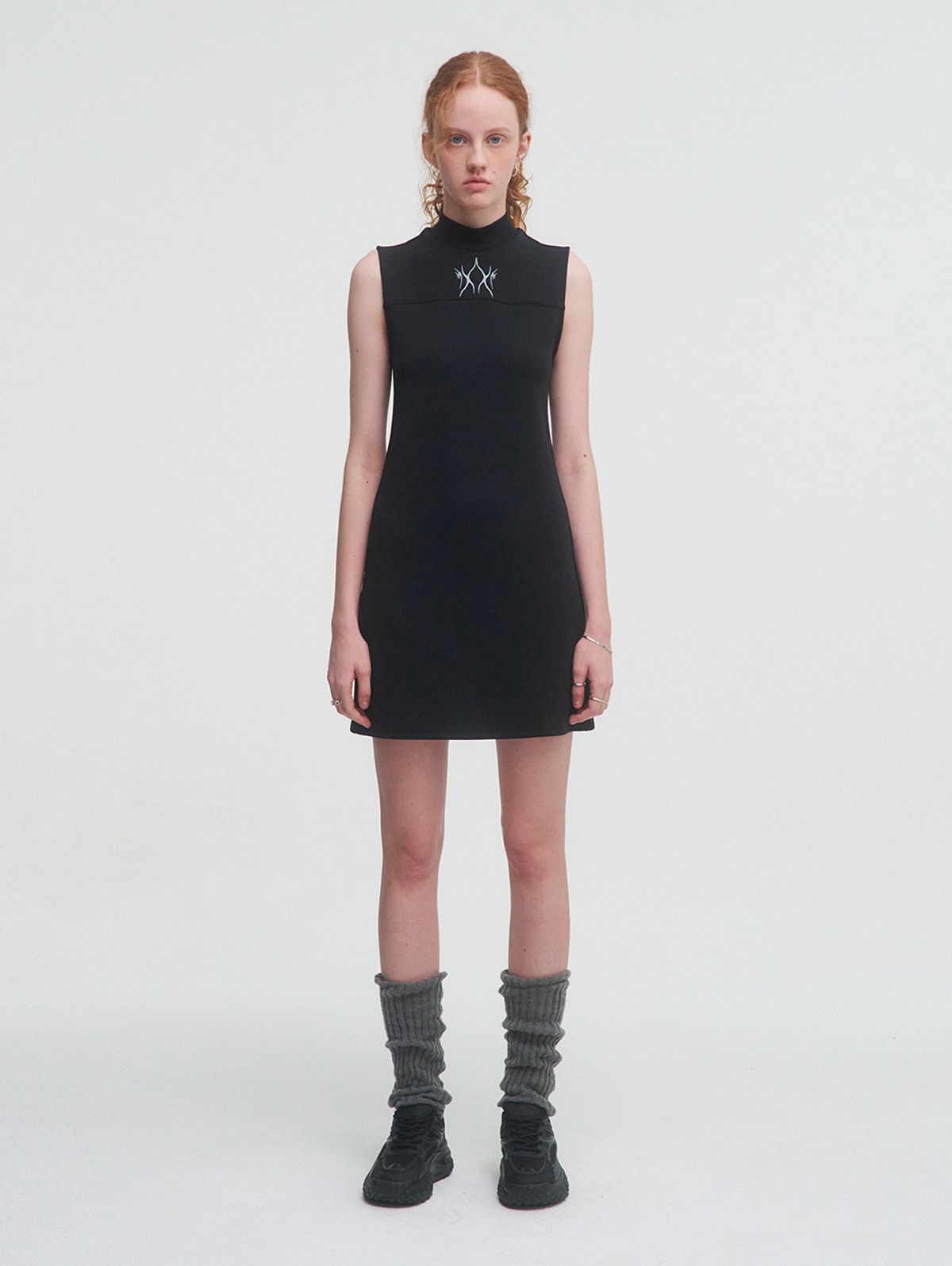뚜오미오(TUOMIO) FLAME MINI DRESS [BLACK]