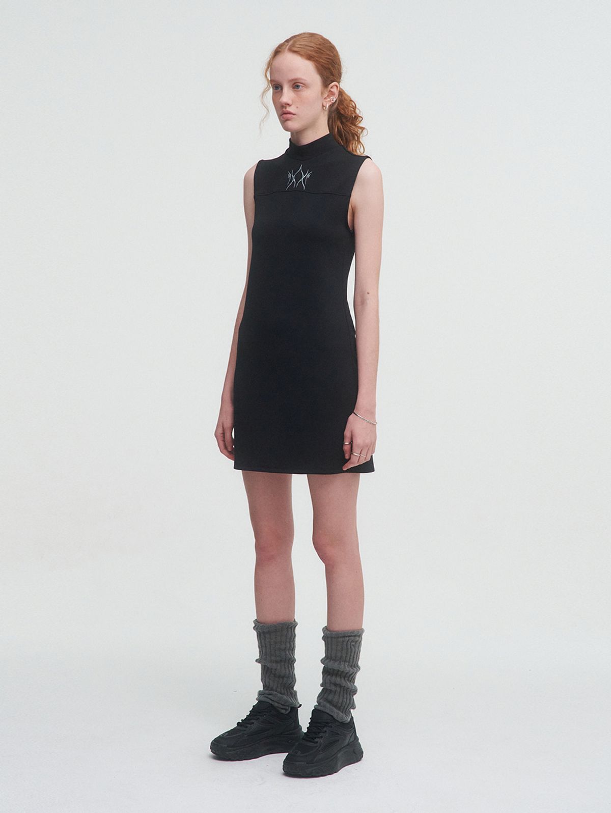 뚜오미오(TUOMIO) FLAME MINI DRESS [BLACK]