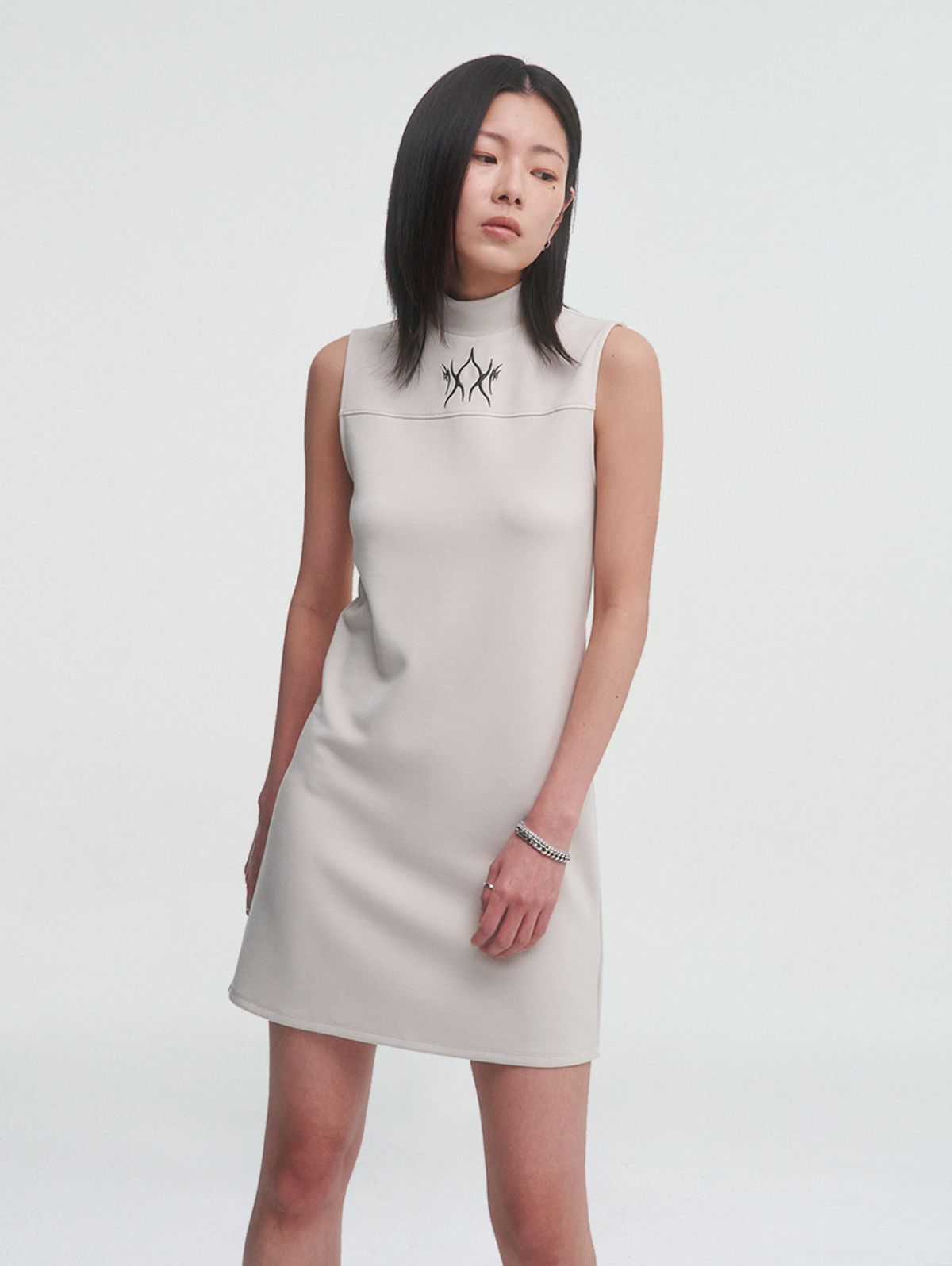 뚜오미오(TUOMIO) FLAME MINI DRESS [IVORY]