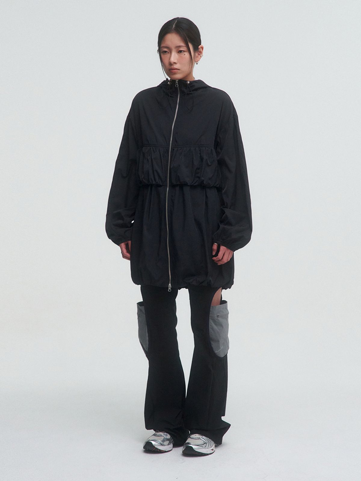 뚜오미오(TUOMIO) PIPING VOLUME JUMPER DRESS [BLACK]
