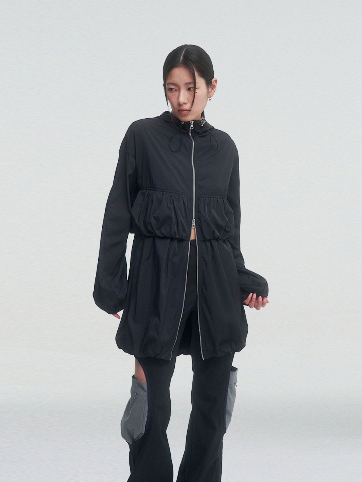 뚜오미오(TUOMIO) PIPING VOLUME JUMPER DRESS [BLACK]