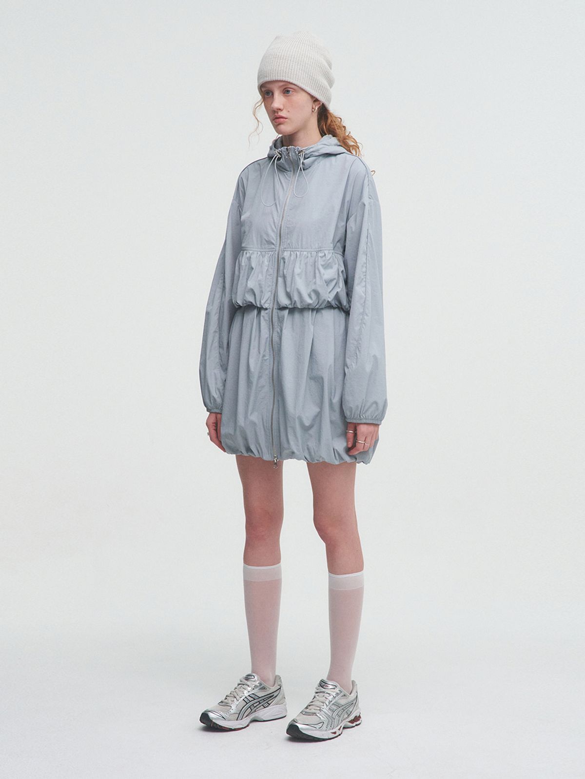 뚜오미오(TUOMIO) PIPING VOLUME JUMPER DRESS [LIGHT BLUE]