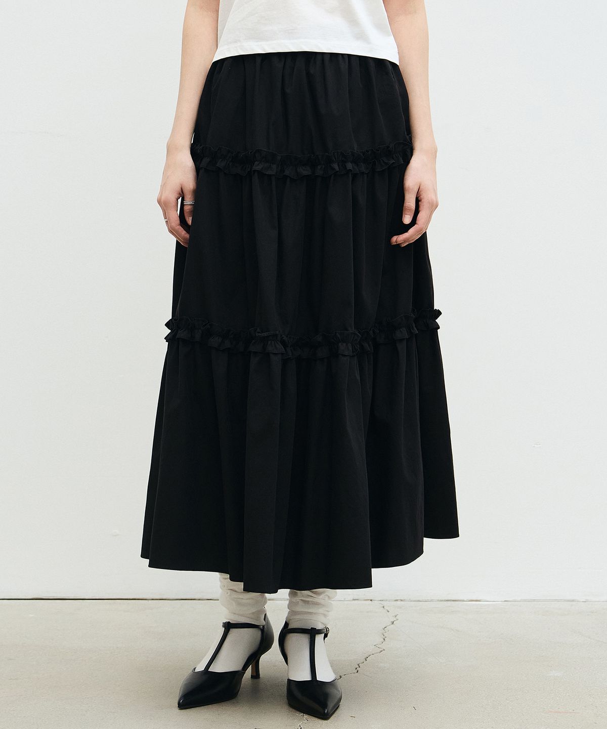 닉앤니콜(NICK&NICOLE) FRILL TIERED LONG SKIRT_BLACK