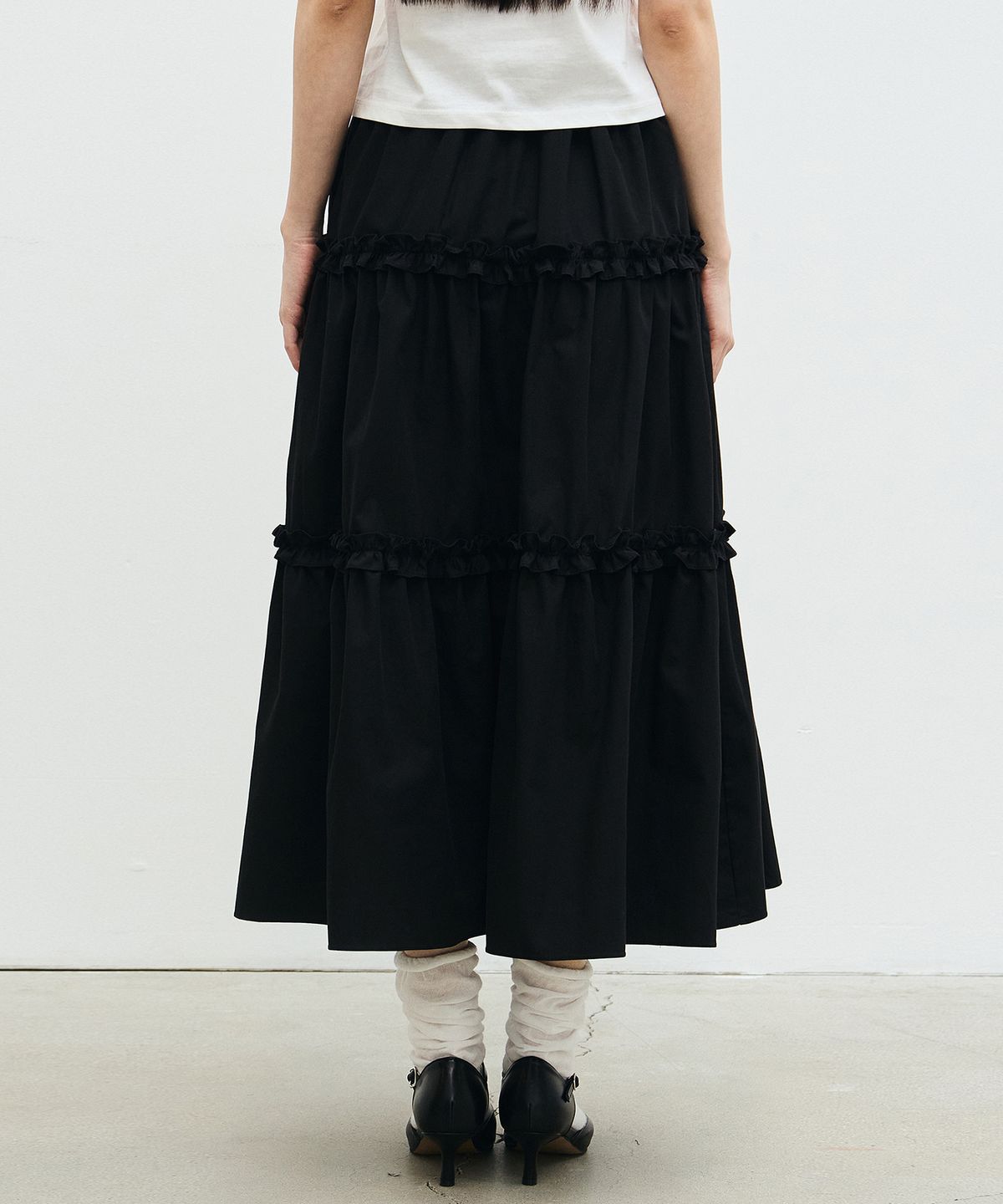 닉앤니콜(NICK&NICOLE) FRILL TIERED LONG SKIRT_BLACK