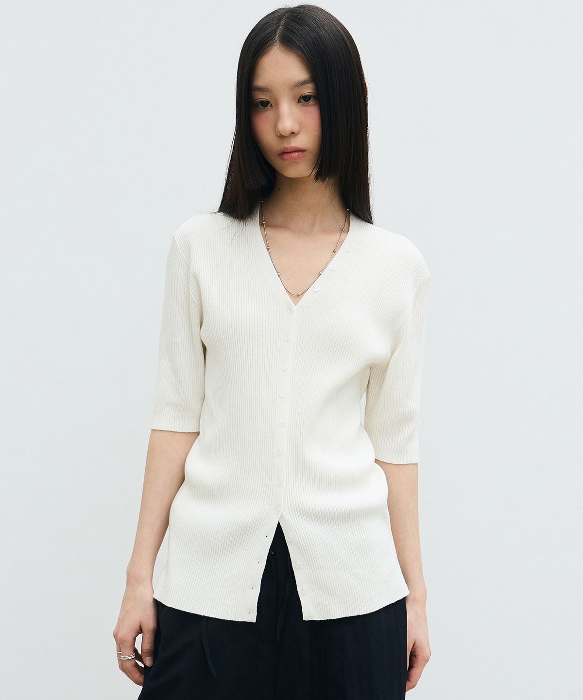 닉앤니콜(NICK&NICOLE) BUTTON SLIM KNIT HALF CARDIGAN_IVORY