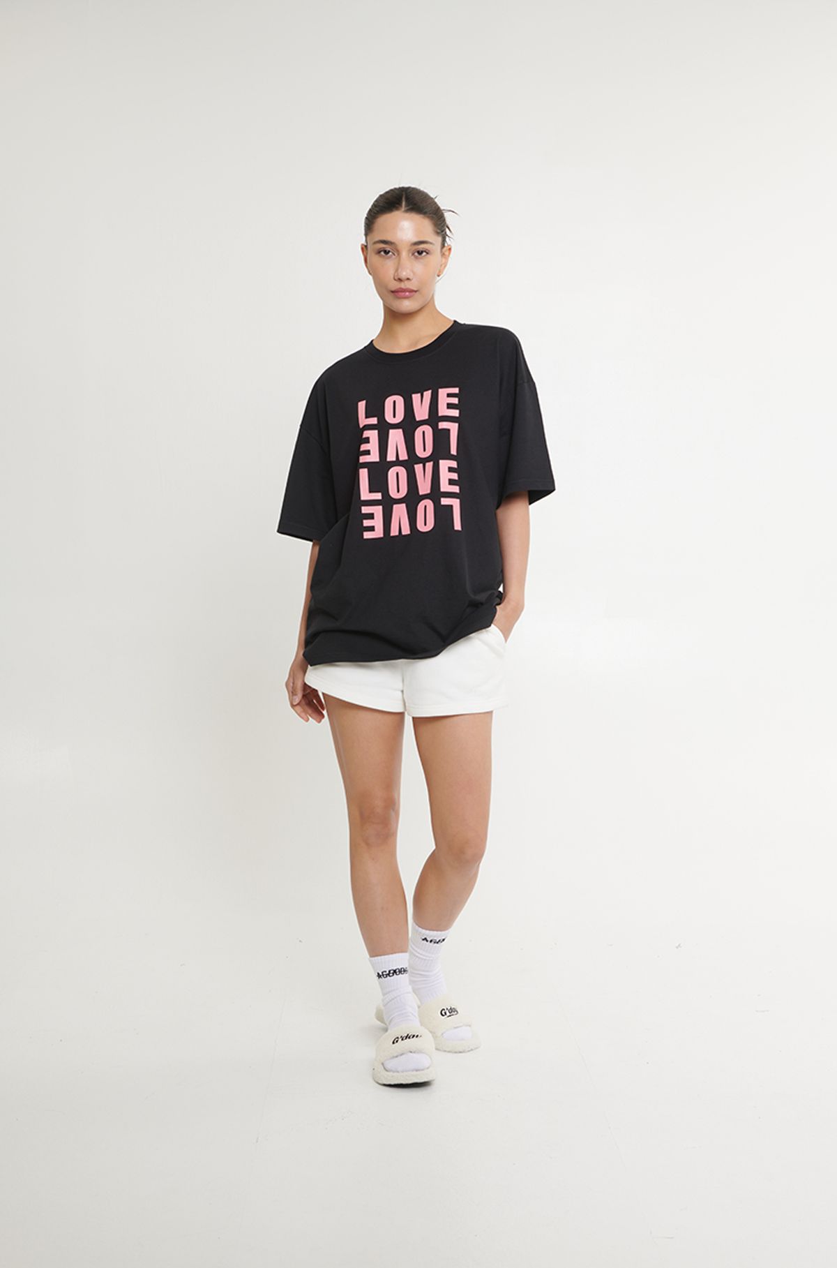 어굿데이(AGOODDAY) [UNISEX]  LOVE SWITCH TSHIRT (BLACK)